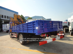 Isuzu 5 ton knuckle crane boom truck