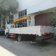 Isuzu 4 tons telescopic truck mounted crane
