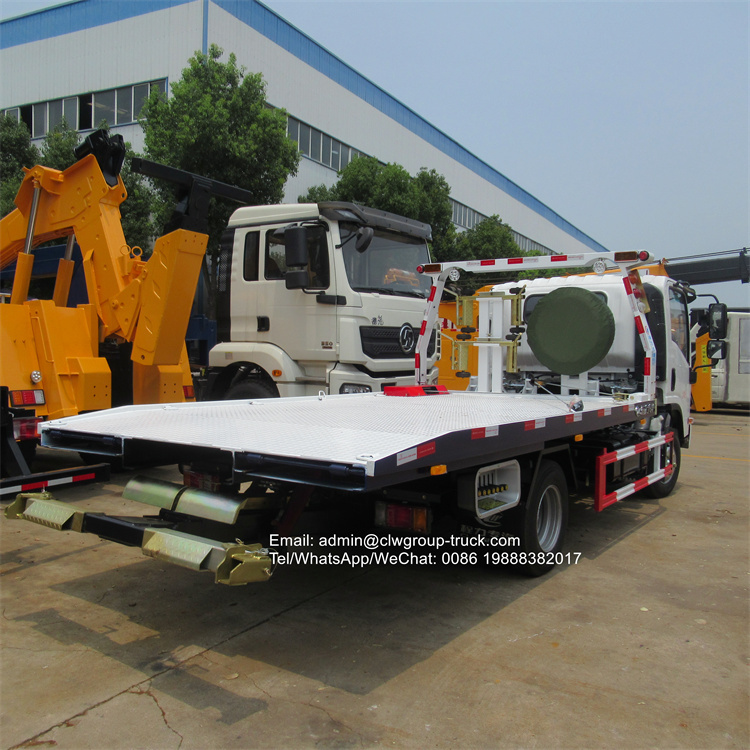 Isuzu 5 tons roll back tow truck for sale