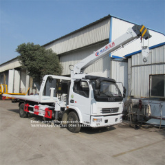 Dongfeng 4 ton towing truck with crane