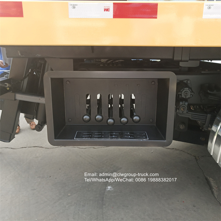 Sinotruk howo truck bed recovery fold arm crane
