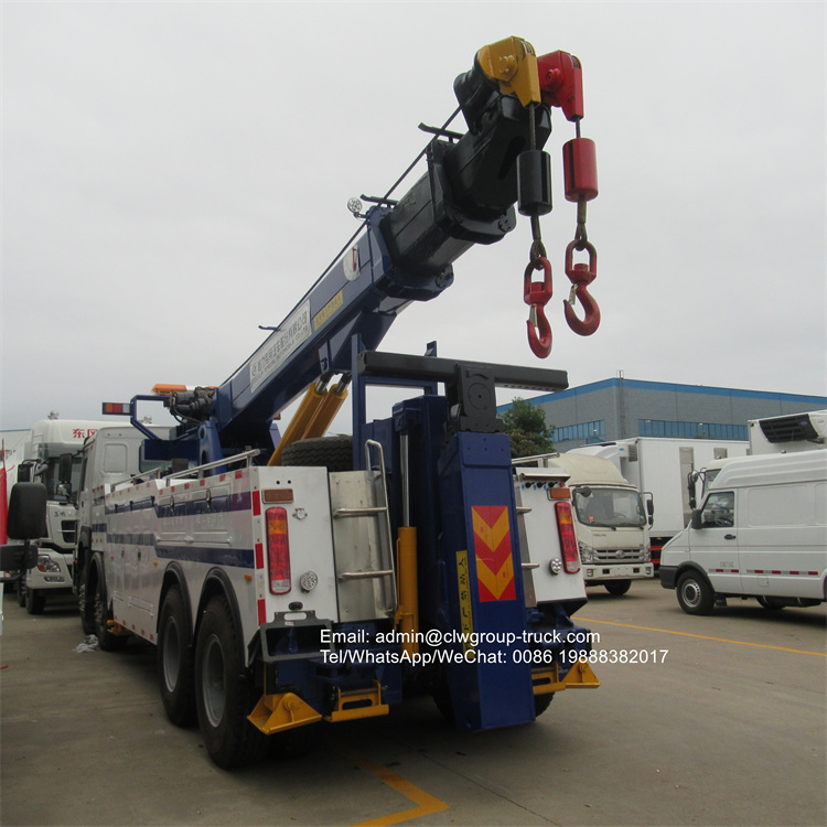 Sinotruk 30ton lifting 70tons rotator towing truck for sale