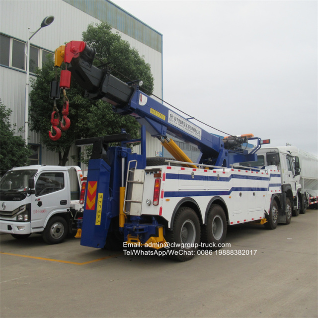 Sinotruk 30ton lifting 70tons rotator towing truck for sale