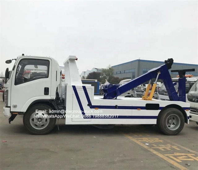 Isuzu 190hp 6 tons tow truck wrecker rotator