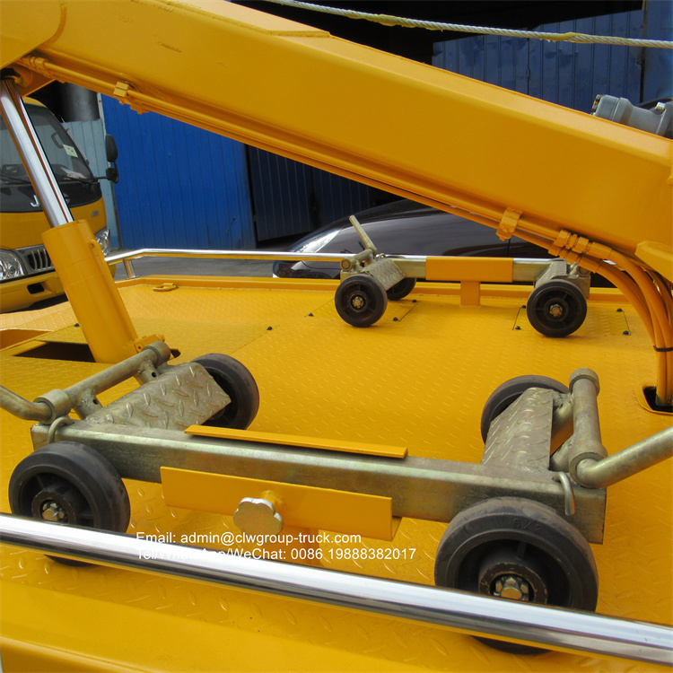 ISUZU 4 tons rotator recovery truck for sale