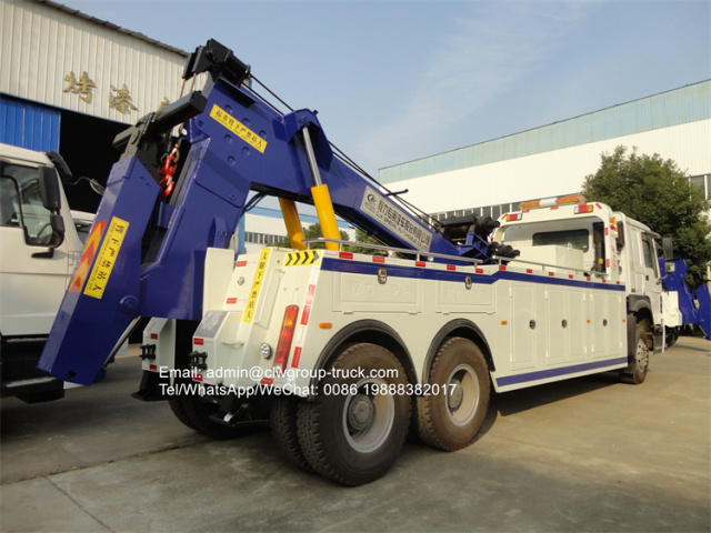 Sinotruk howo 6x4 towing truck 25 ton heavy duty rotator