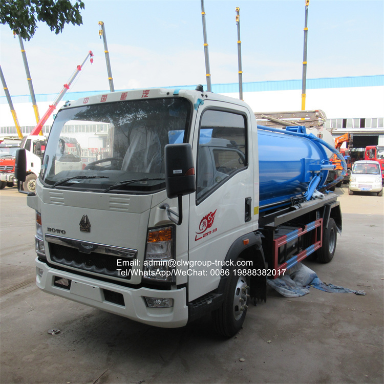 Sinotruk howo 4m3 vacuum suction cesspool truck