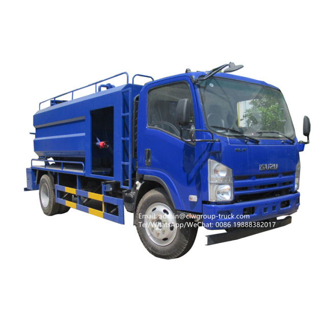 Isuzu vacuum sewer cleaner truck 6000 liters