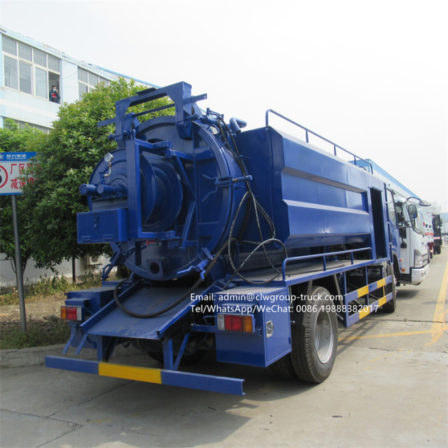 Isuzu vacuum sewer cleaner truck 6000 liters