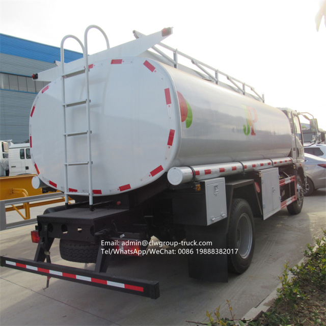 sinotruk 4x2 10 ton capacity fuel tank truck