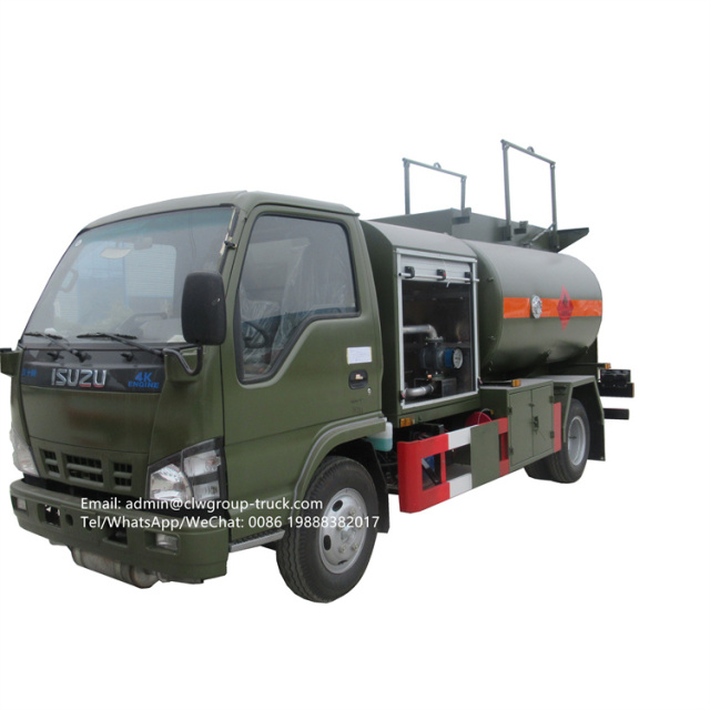 Isuzu aircraft refuller truck 4000l
