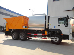 synchronous chip spreader truck 8m3 6x4 sino