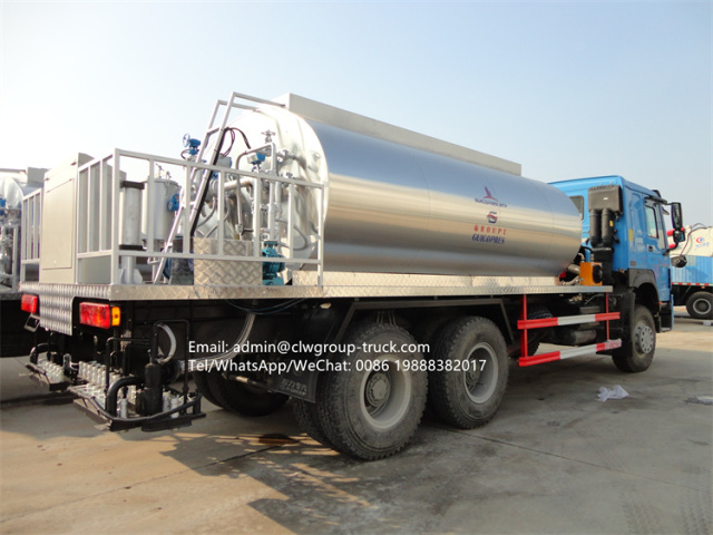 Sinotruk 6x4 10 wheeler asphalt paving truck