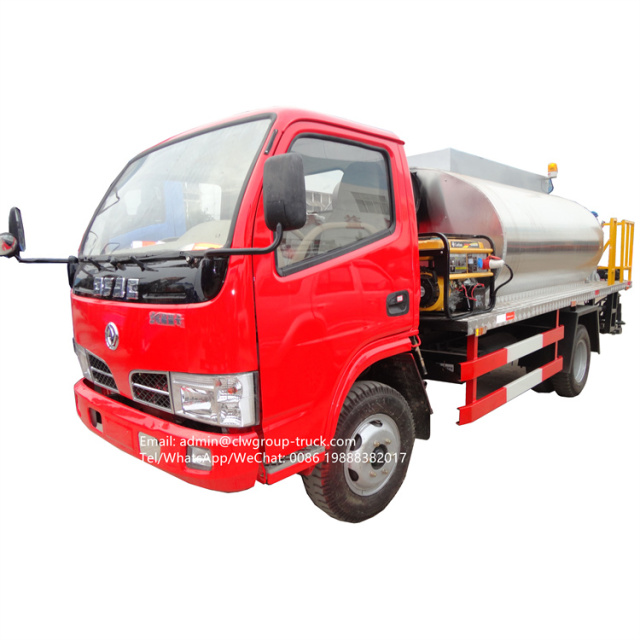 Dongfeng 3tons 4 tons bitumen emulsion spraying truck
