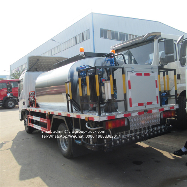 Brand new 4000l asphalt spray truck