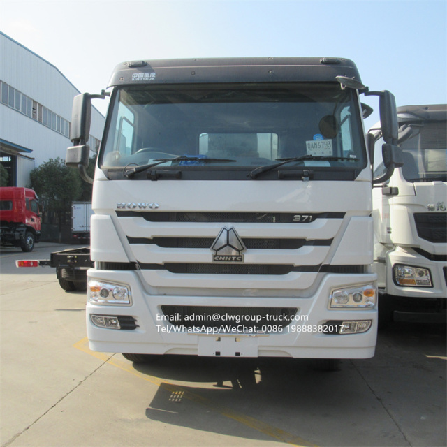 Sinotruk howo new 16-20m3 truck mounted bitumen sprayer