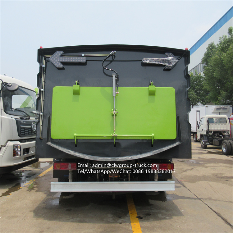 dongfeng road sweeper water tank 4m3 dust bin 8m3