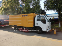 Isuzu road sweeper water tank 1.5m3 dust bin 4m3