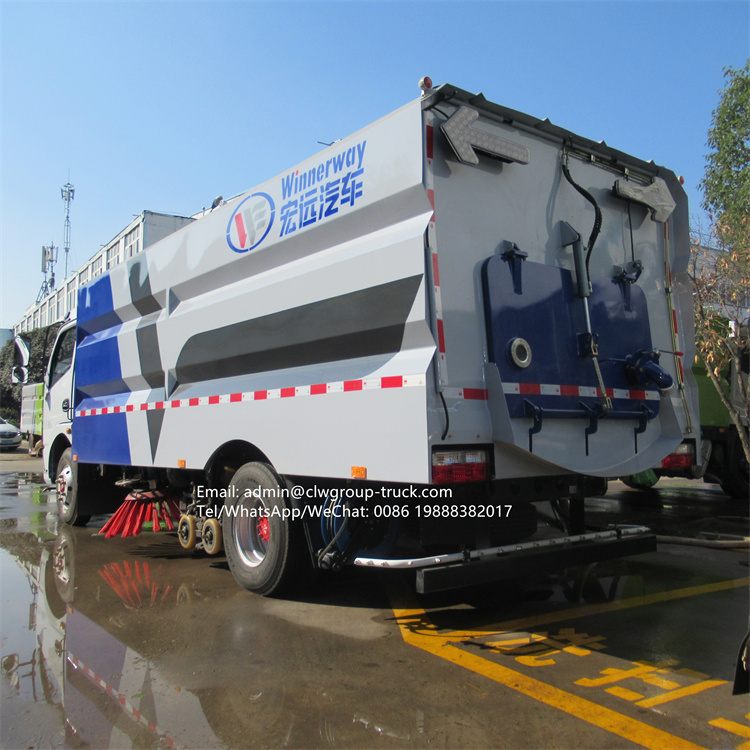 dongfeng road sweeping vehicle