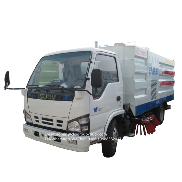 isuzu japan street vacuum cleaner truck water tank 2.5m3 dust bin 5m3