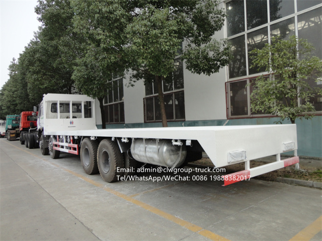 Dongfeng 8x4 40tons flat deck truck