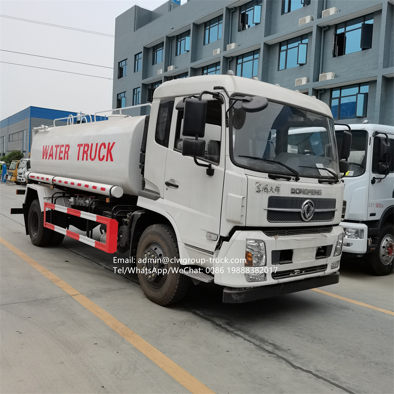 dongfeng carbon steel sprinkler 6x6 water carrier truck