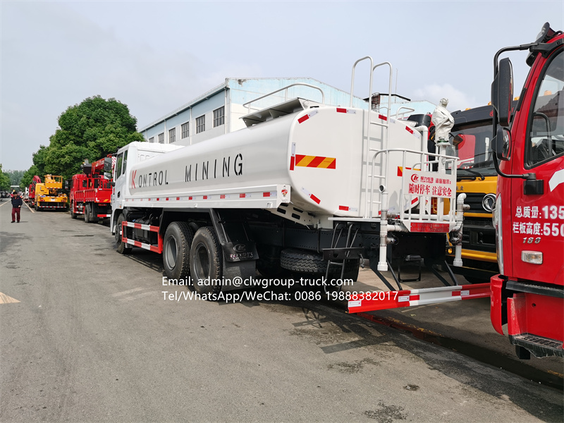 dongfeng water truck tanks 20000 liter