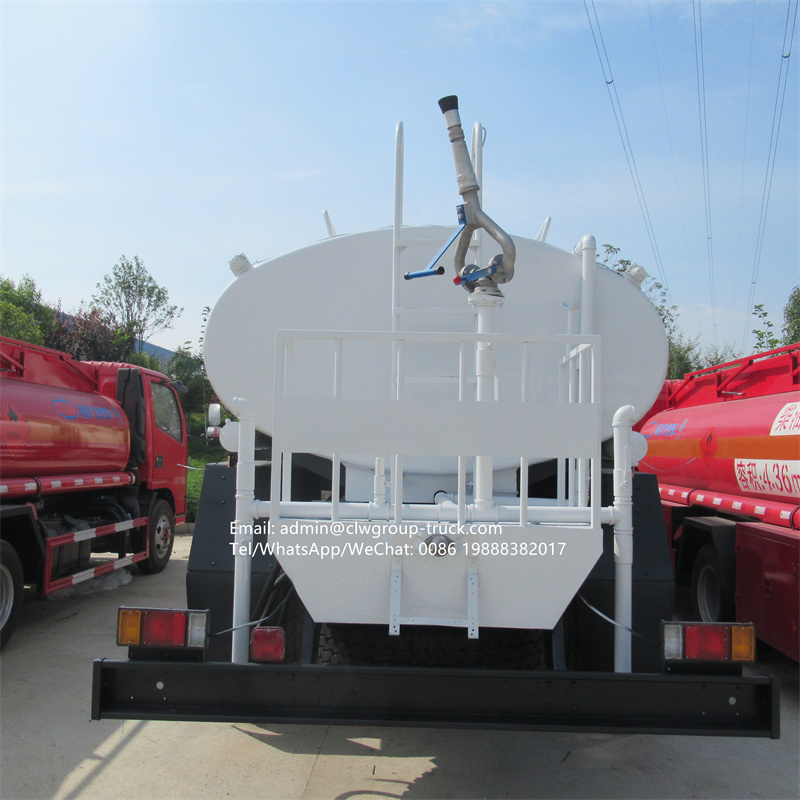 Isuzu VC 4x2 15m3 6 tyres water tank truck