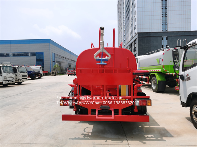 Isuzu 3 cubic meters street sprinkler with snow removel