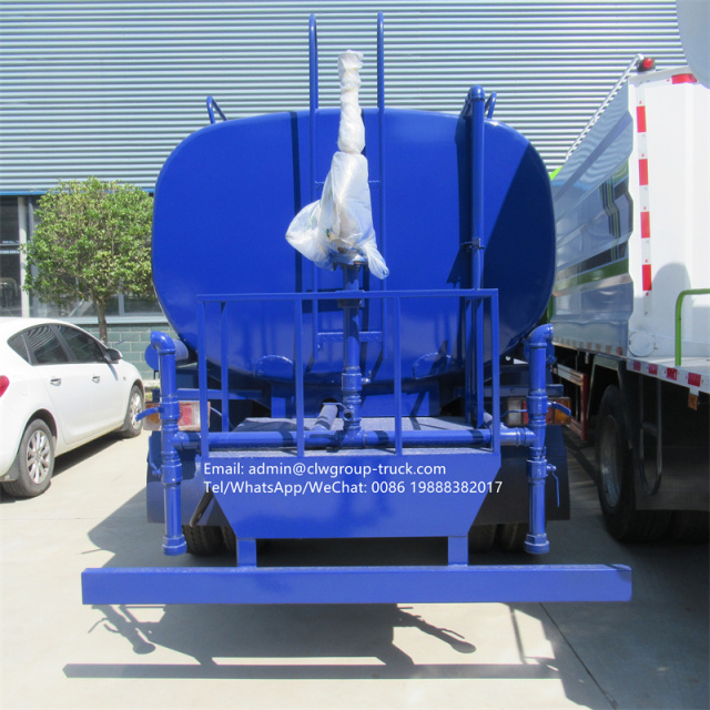 Isuzu 4x2 new 8 tons drinking water tanker irrigation sprinkler truck for sale
