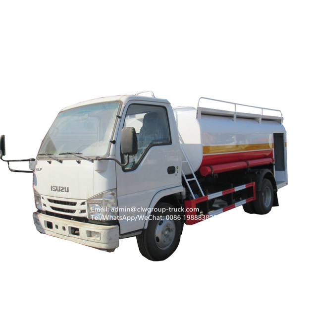 Isuzu new street water spraying truck 4tons