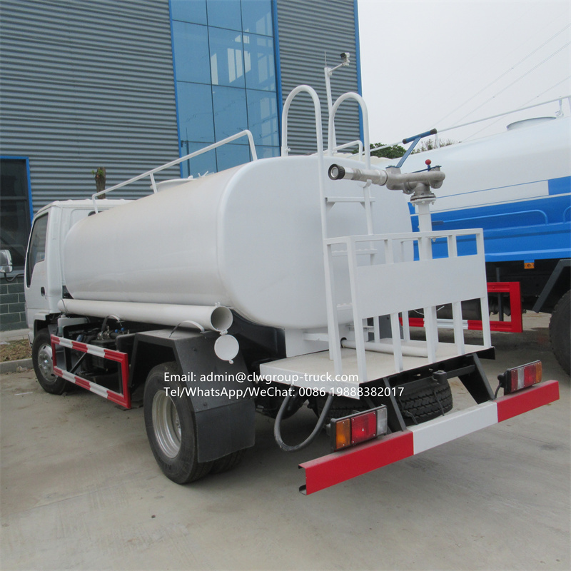 Isuzu 1200 gallons water truck dimensions