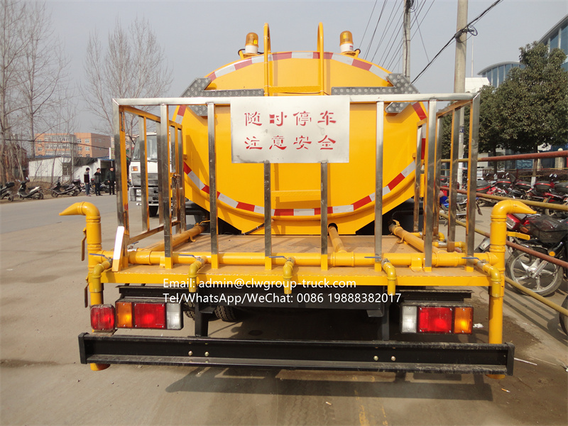 Isuzu 8000l street sprinkler water tanker truck for sale