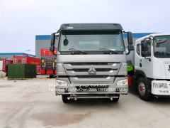 Sinotruk howo 4000 gallon stainless steel water tank cistern truck