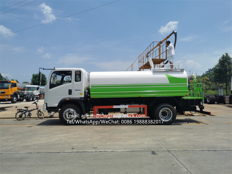 sinotruk 160hp agricultural water sprinkler truck