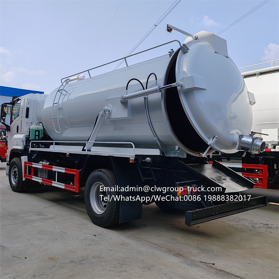 ISUZU GIGA 12tons waste water cleaning cesspool vacuum pump disposal truck,Chengli Special Automobile Co.,Ltd,ISUZU 6 wheeler 12tons waste water suction vacuum truck waste disposal