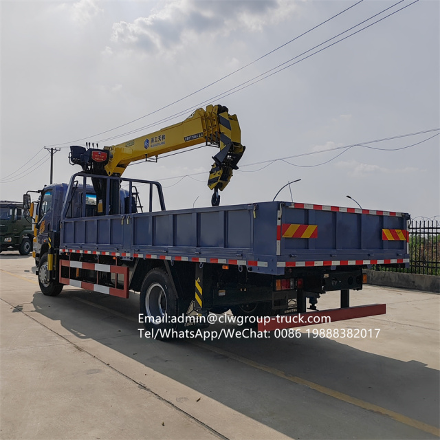 Sinotruk homancn truck with brick crane 5tons 6.3tons,Chengli Special Automobile Co.,Ltd,Sinotruk homancn xcmg 5 tons telescopic delivery truck crane 6.3tons