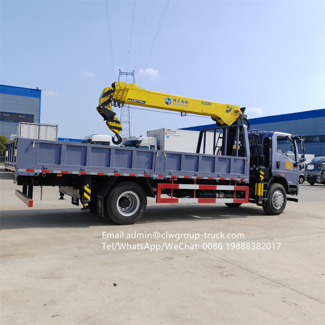 Sinotruk homancn truck with brick crane 5tons 6.3tons,Chengli Special Automobile Co.,Ltd,Sinotruk homancn xcmg 5 tons telescopic delivery truck crane 6.3tons
