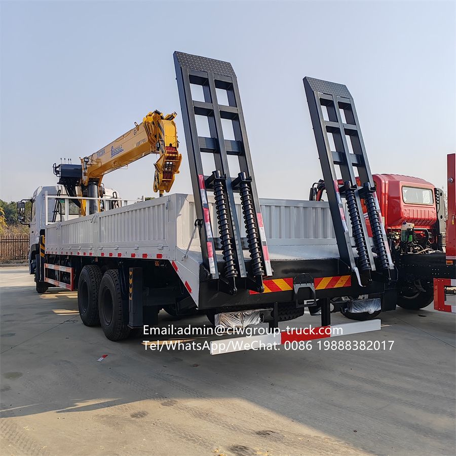 CLW 6X4 cummins engine 260hp flatbed self loadding ladder crane truck,Chengli Special Automobile Co.,Ltd,CLW heavy duty 10 wheeler self loading low bed flatbed truck crane