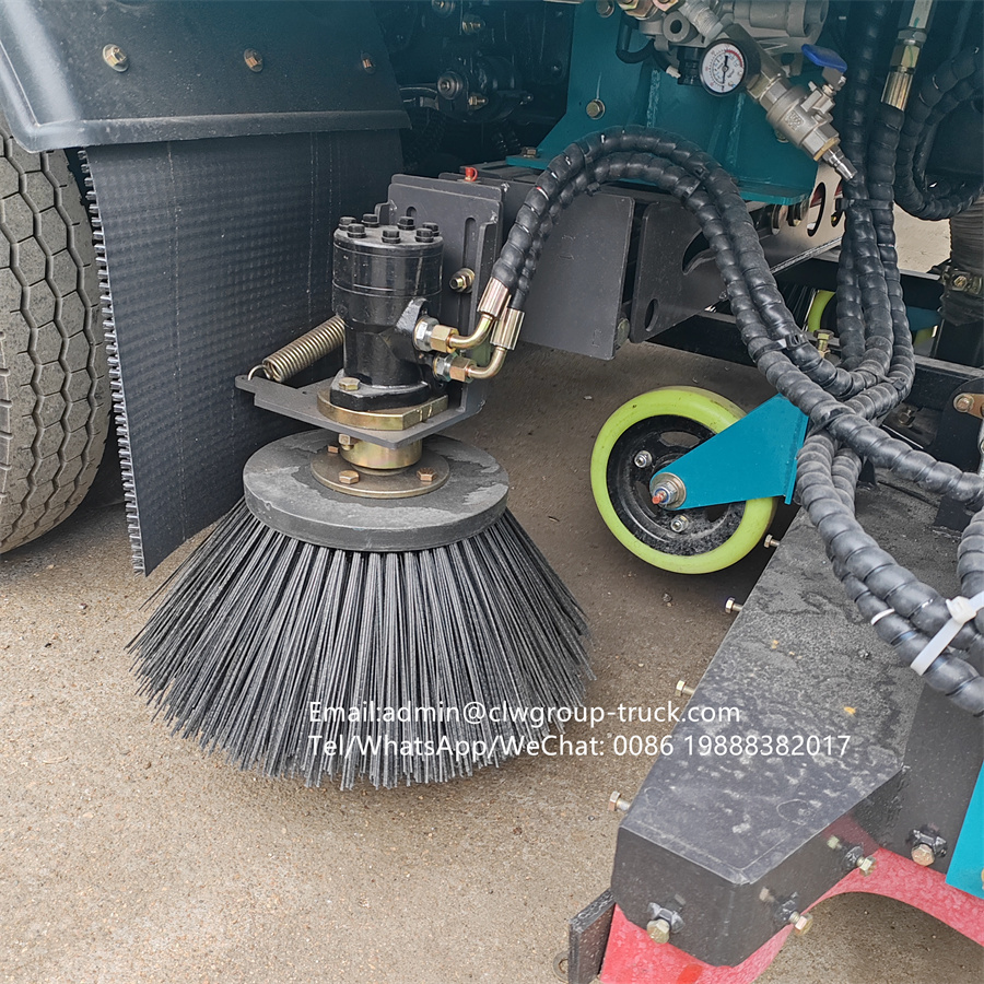 Dongfeng vacuum tanker street cleaner dust suction truck,Chengli Special Automobile Co.,Ltd,Dongfeng  vacuum cleaner brush street washing dust collection truck