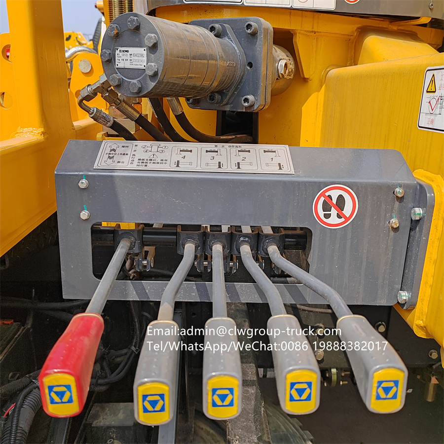FAW 10tons wrecker towing bed winch mounted xcmg telescopic crane,Chengli Special Automobile Co.,Ltd,FAW towing platform 10tons winch flatbed truck mounted crane 8tons