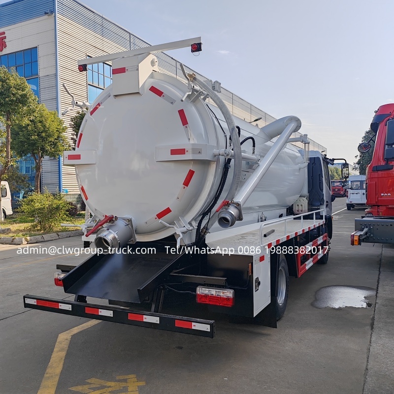 Dongfeng 8000l vacuum sewage suction truck,Chengli Special Automobile Co.,Ltd,Dongfeng 4x2 8m3 sewage collector waste removal vacuum truck for sale