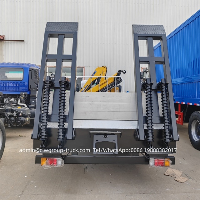 Isuzu flatbed knuckle boom mounted aluminum alloy box truck,Chengli Special Automobile Co.,Ltd,Isuzu folding knuckle lorry mounted xcmg flatbed crane truck 4tons