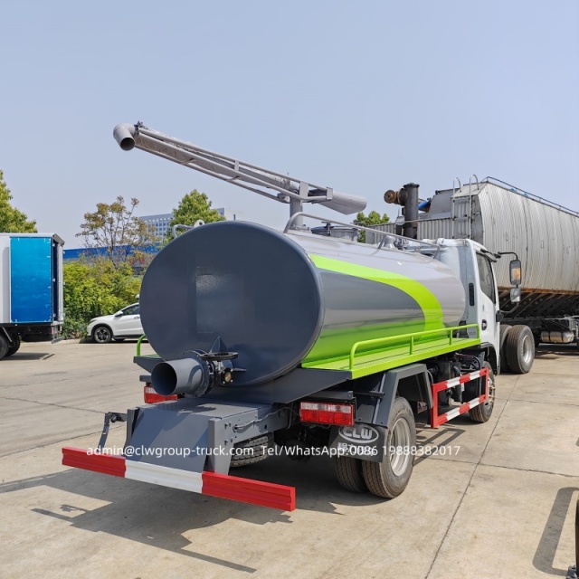 Dongfeng 5000litres toilet liquid waste water suction septic tank vacuum truck,Chengli Special Automobile Co.,Ltd,Dongfeng poop suction fecal tanker vacuum pump toilet suction truck