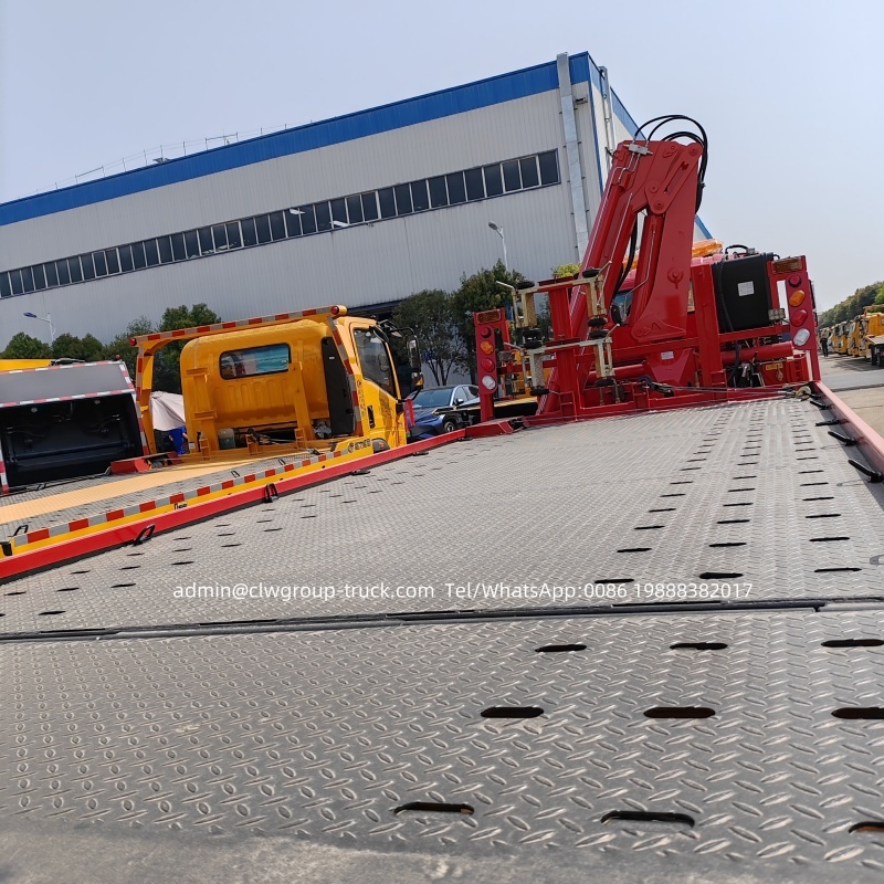 Isuzu 3.tons knuckle boom tilt and slide platform flatbed recovery truck,Chengli Special Automobile Co.,Ltd,Car towing crane tilt and slide flatbed winch isuzu recovery truck