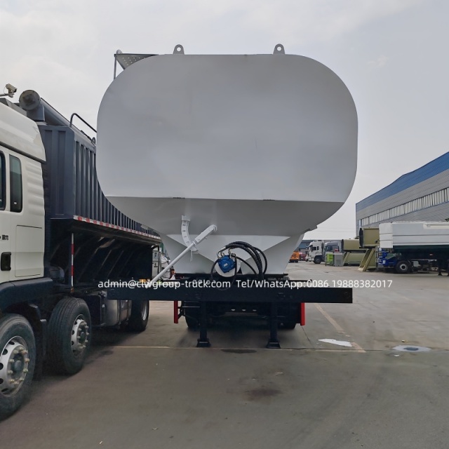 30tons poultry feed silo loading tanker bulk feed trailer,Chengli Special Automobile Co.,Ltd,30tons 60m3 silo grain auger bulk chicken bulk feed body trailer