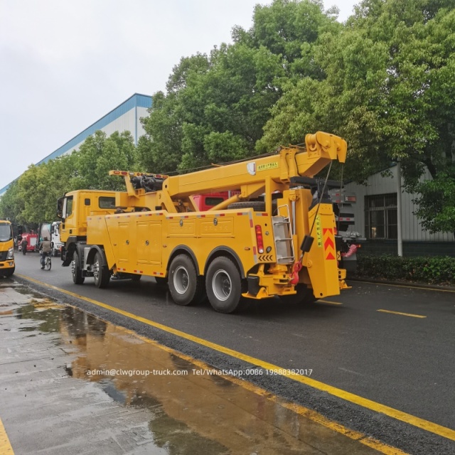 IVECO hongyan 12 wheeler 8x4 30tons lifting 50tons towing wrecker truck,Chengli Special Automobile Co.,Ltd,IVECO emergency rescue recovery crane boom rotator wrecker truck
