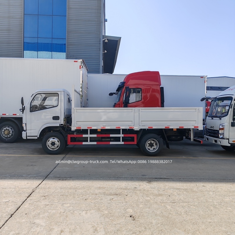 4x4 cargo truck