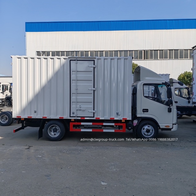 3 ton truck with tailgate