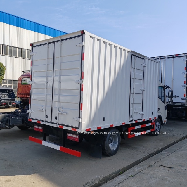 4x2 box van truck